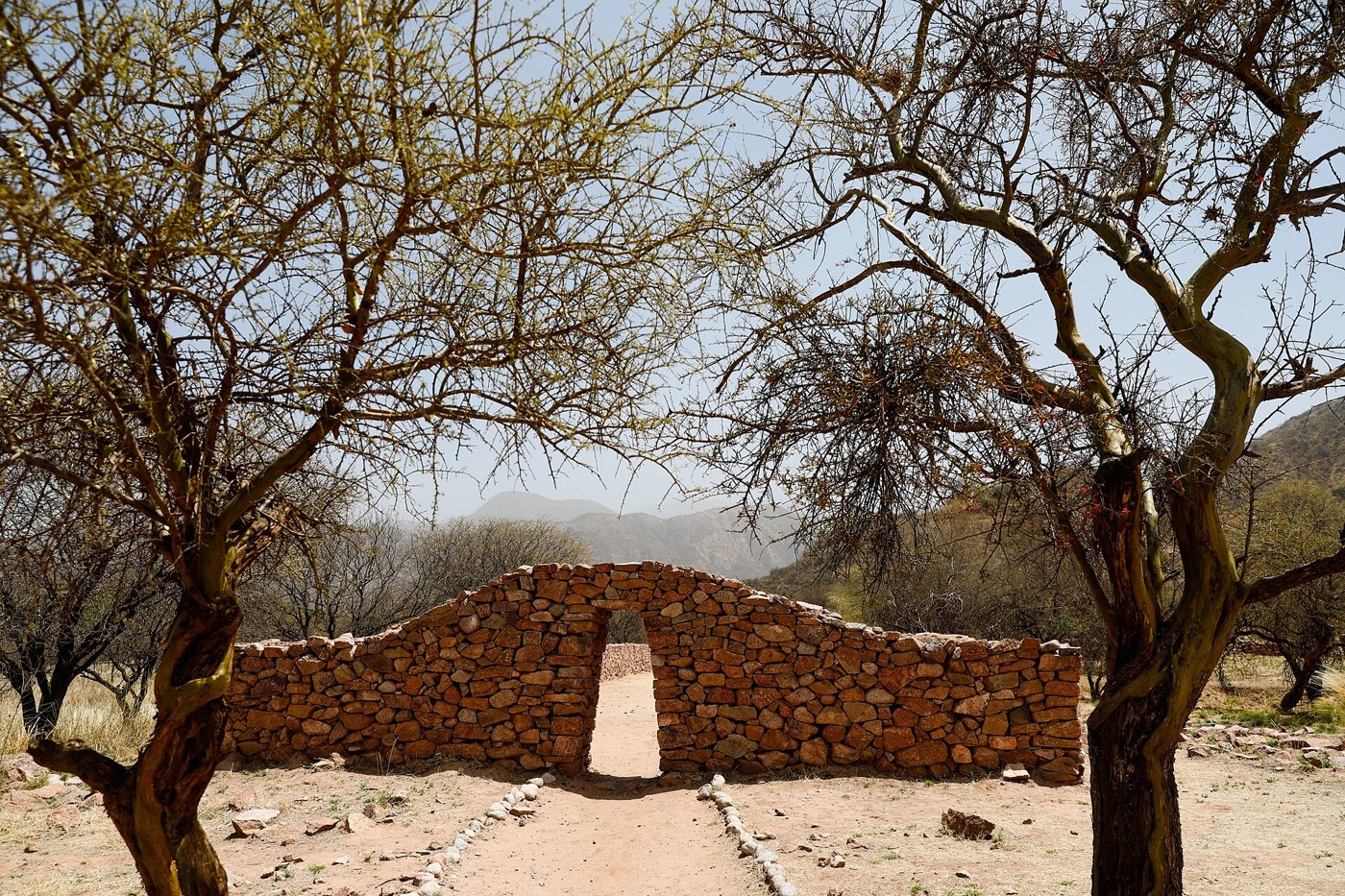 Interpreted structures at Shincal de Quimivil